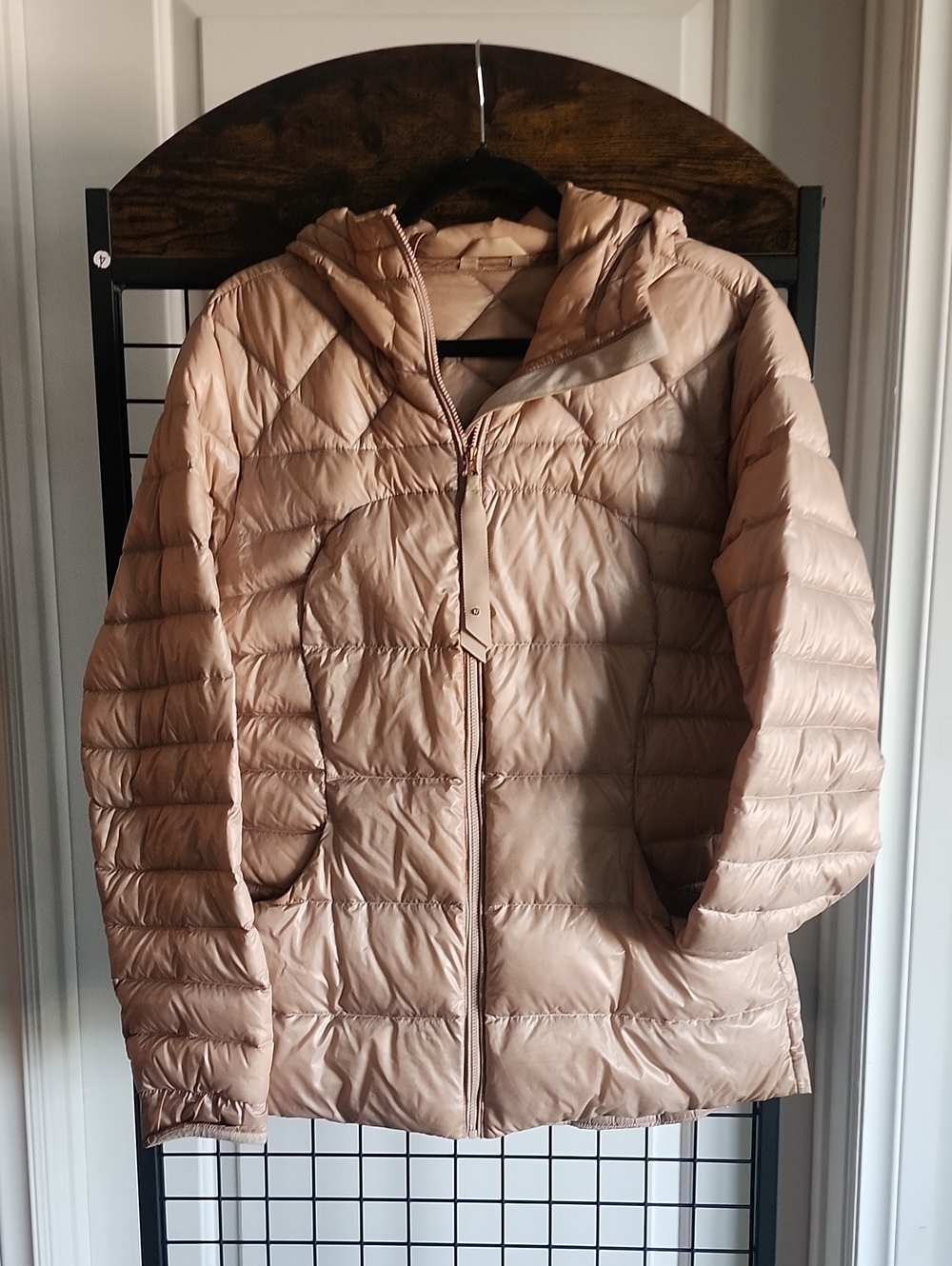 Lululemon Women's Hooded Packable Puffer Jacket in Blush Pink
